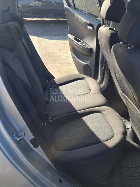 Hyundai i20 AUTOMA//SIBER