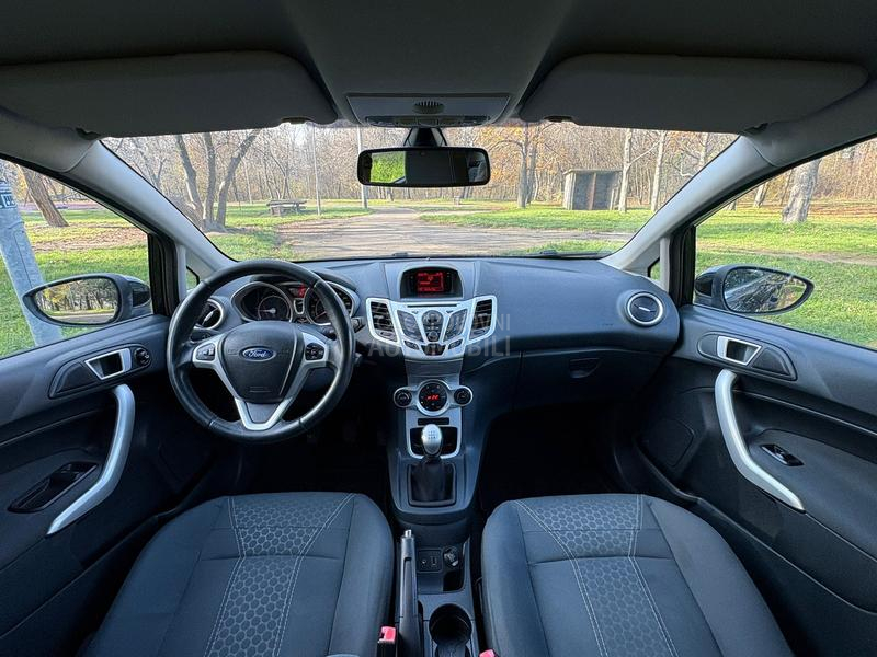 Ford Fiesta 1.6tdci titanium