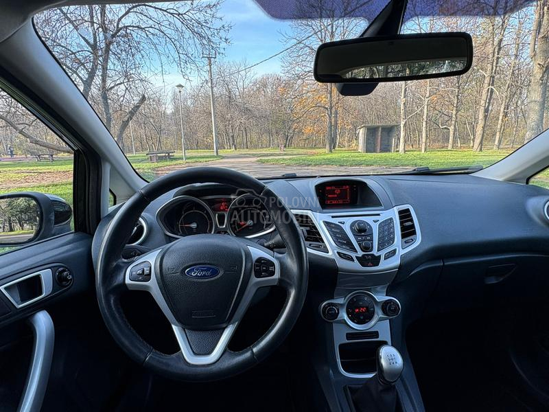 Ford Fiesta 1.6tdci titanium