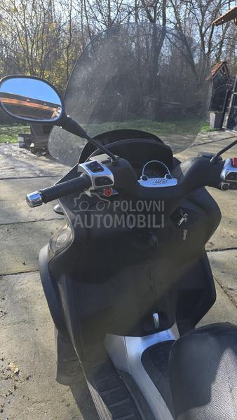 Piaggio mp3 , B kategorija