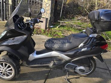 Piaggio mp3 , B kategorija