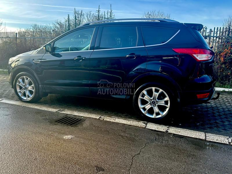 Ford Kuga 2.0 4x4 TITANIUM