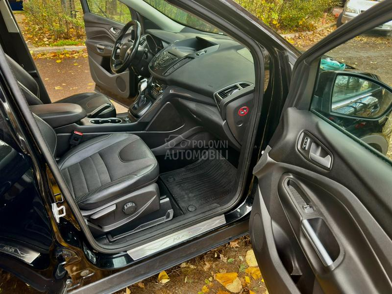 Ford Kuga 2.0 4x4 TITANIUM