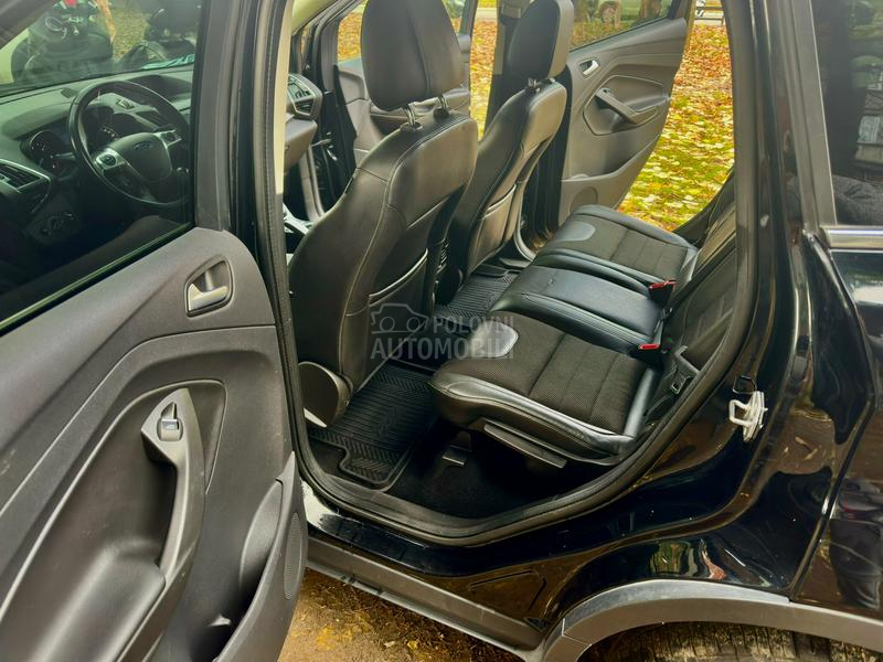 Ford Kuga 2.0 4x4 TITANIUM