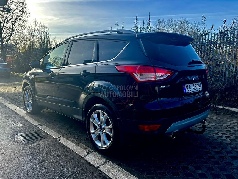 Ford Kuga 2.0 4x4 TITANIUM