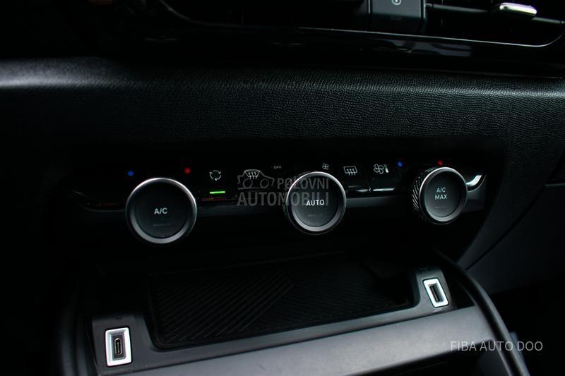 Citroen C4 1.2 HEAD UP LED