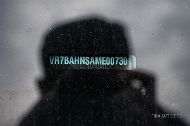 Citroen C4 1.2 HEAD UP LED