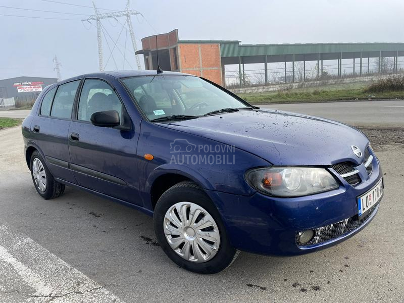 Nissan Almera 