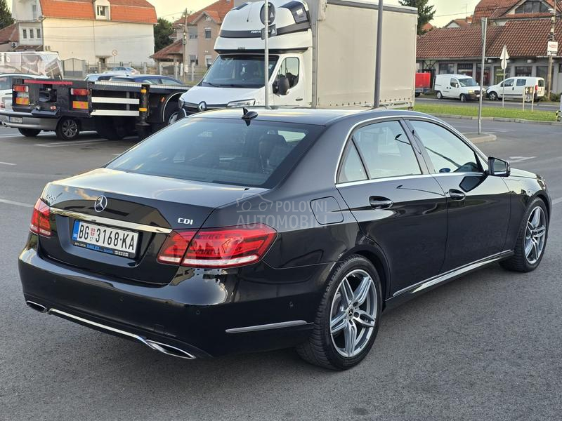 Mercedes Benz E 220 IZUZETNO STANJE