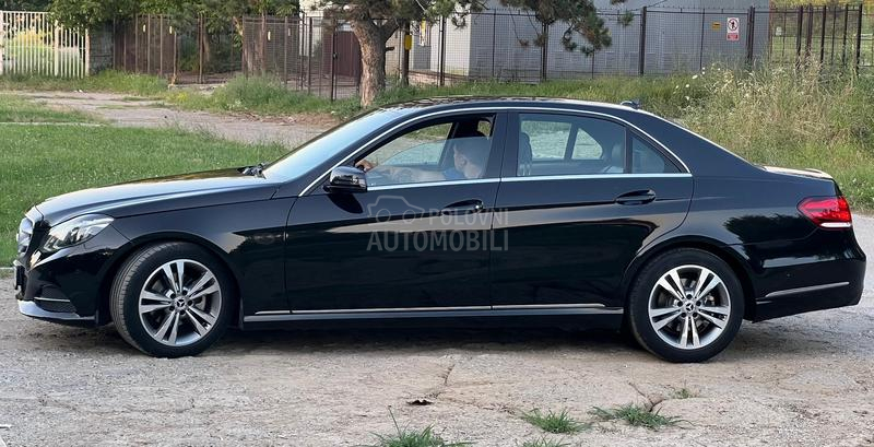 Mercedes Benz E 220 IZUZETNO STANJE