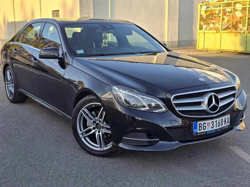 Mercedes Benz E 220 IZUZETNO STANJE