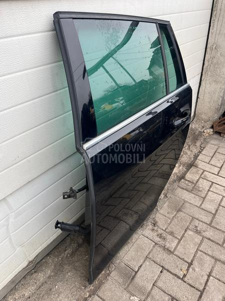 Zadnja leva vrata karavan