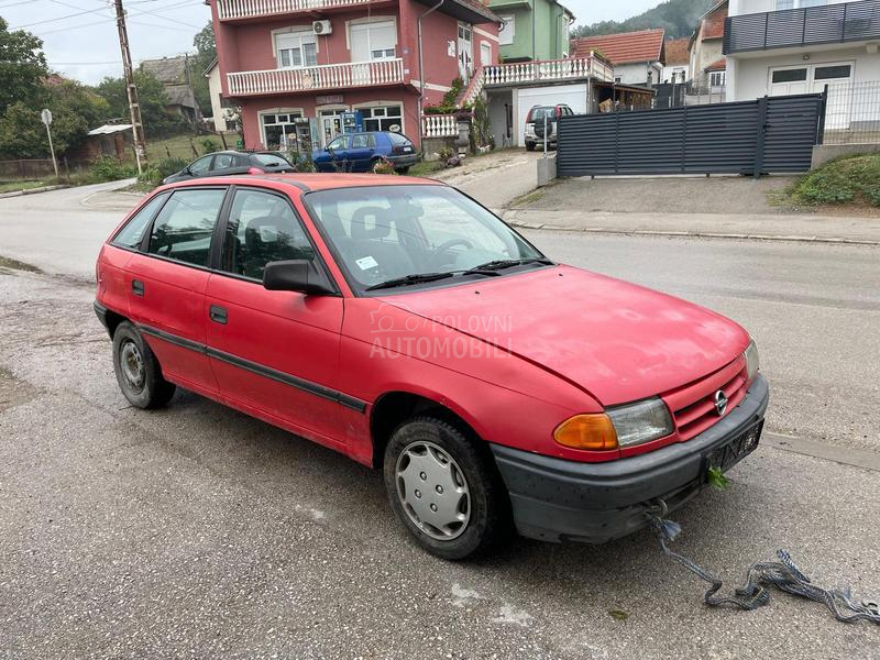 Opel Astra F 