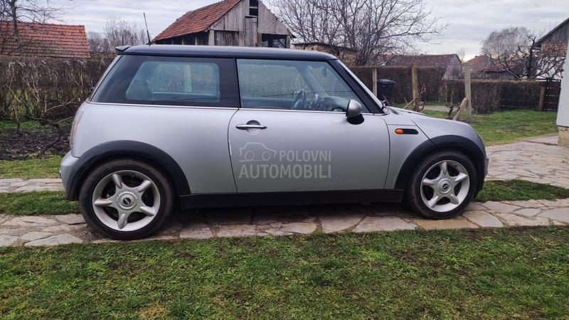 MINI Cooper 1.6