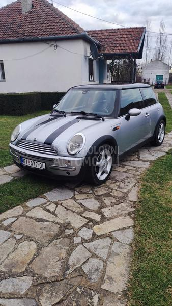 MINI Cooper 1.6