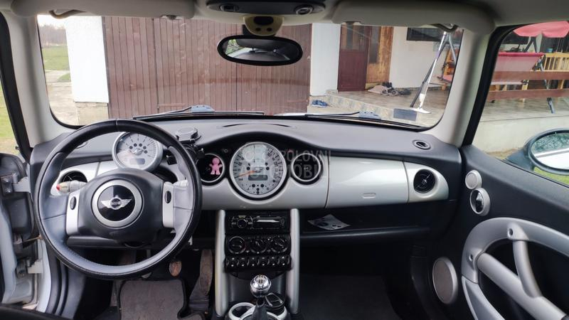 MINI Cooper 1.6