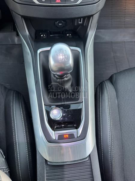 Peugeot 308 ALLURE 1.5 PERFECTAN