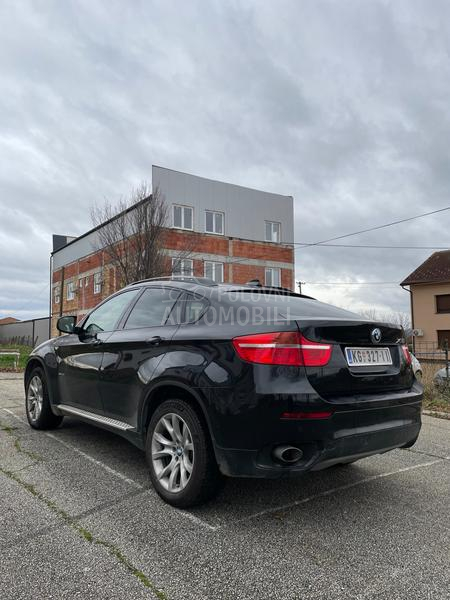 BMW X6 TERETNO VOZILO