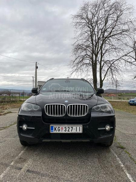 BMW X6 TERETNO VOZILO