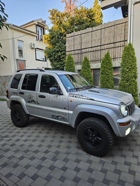 Jeep Cherokee 