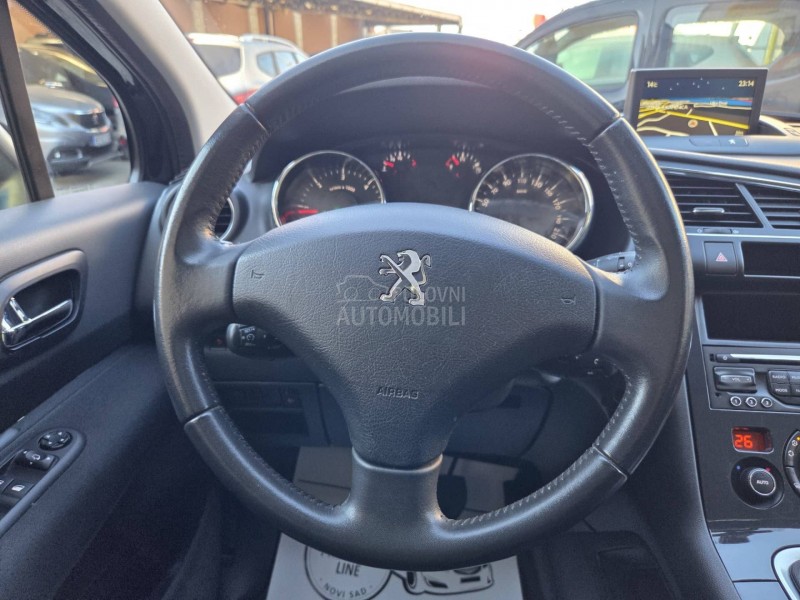 Peugeot 3008 1.6HDI/PANO/SERV