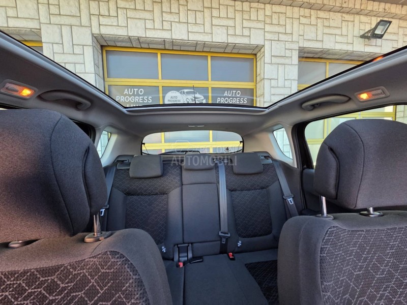 Peugeot 3008 1.6HDI/PANO/SERV