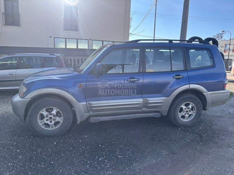 Mitsubishi Pajero 