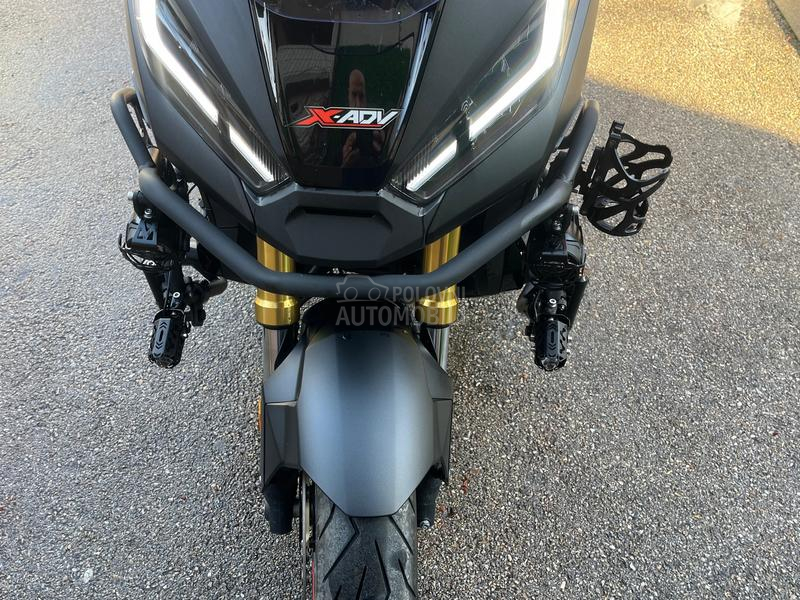 Honda xadv