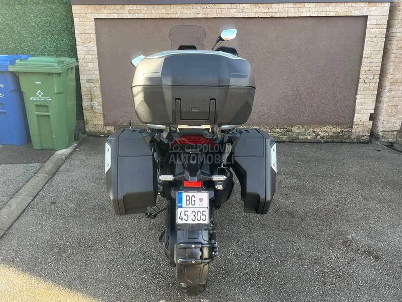 Honda xadv