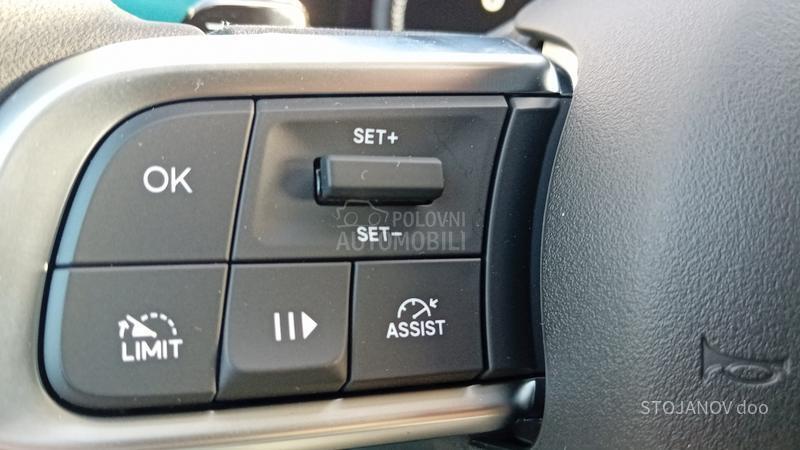 Fiat 600 ICON HYBRID 1.2 DC6