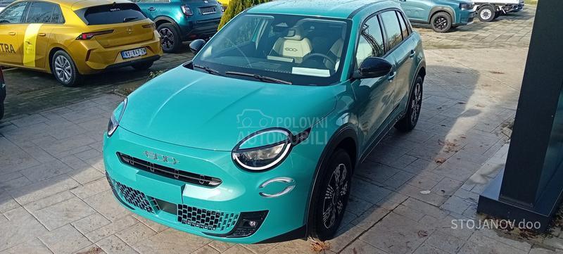 Fiat 600 ICON HYBRID 1.2 DC6