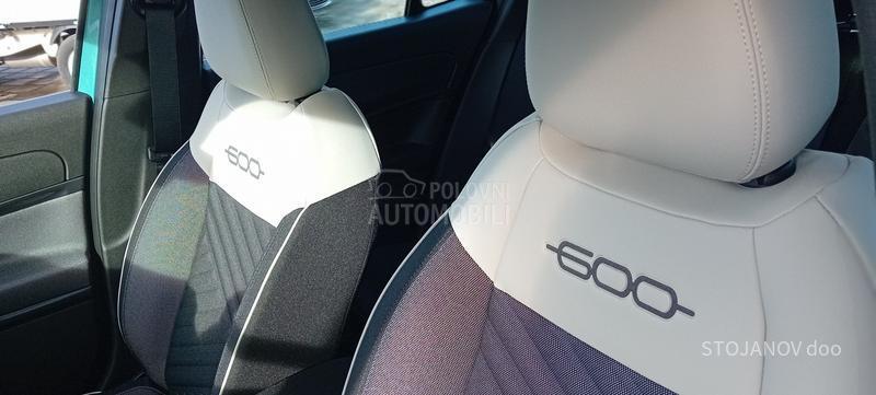 Fiat 600 ICON HYBRID 1.2 DC6