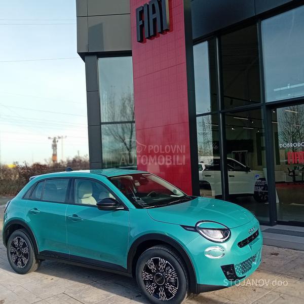 Fiat 600 ICON HYBRID 1.2 DC6