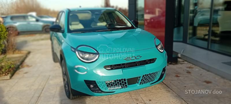 Fiat 600 ICON HYBRID 1.2 DC6
