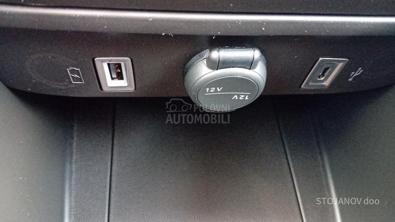 Fiat 600 ICON HYBRID 1.2 DC6