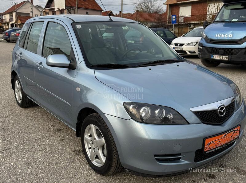 Mazda 2 