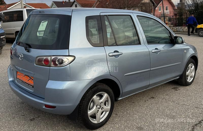 Mazda 2 