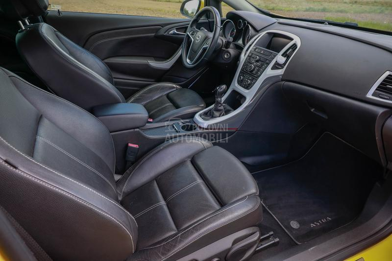 Opel Astra J GTC