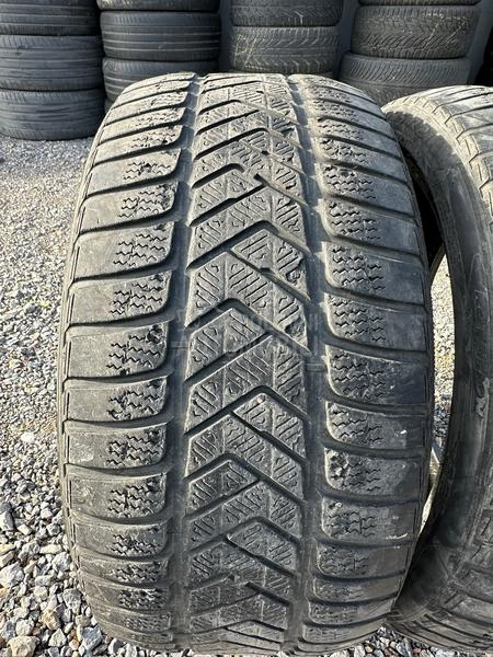 Pirelli 275/35 R21 Zimska