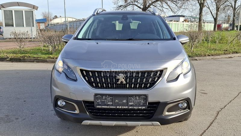 Peugeot 2008 Allure 1/1