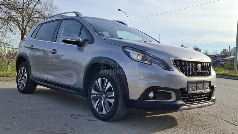 Peugeot 2008 Allure 1/1
