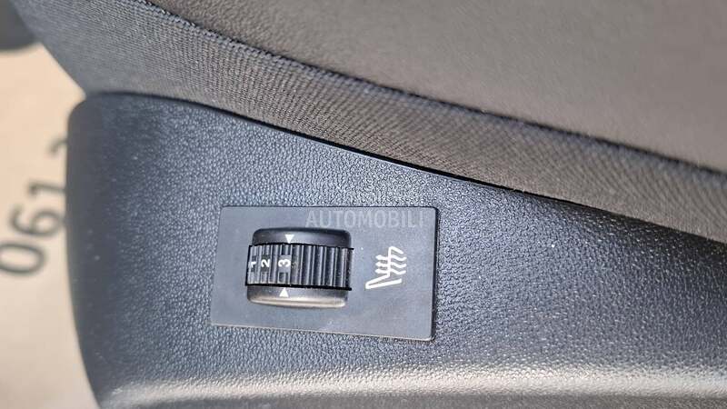 Peugeot 2008 Allure 1/1