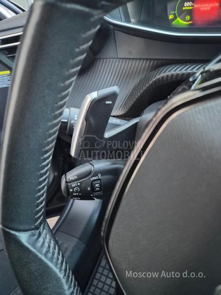 Peugeot 2008 Allure 1.2 business