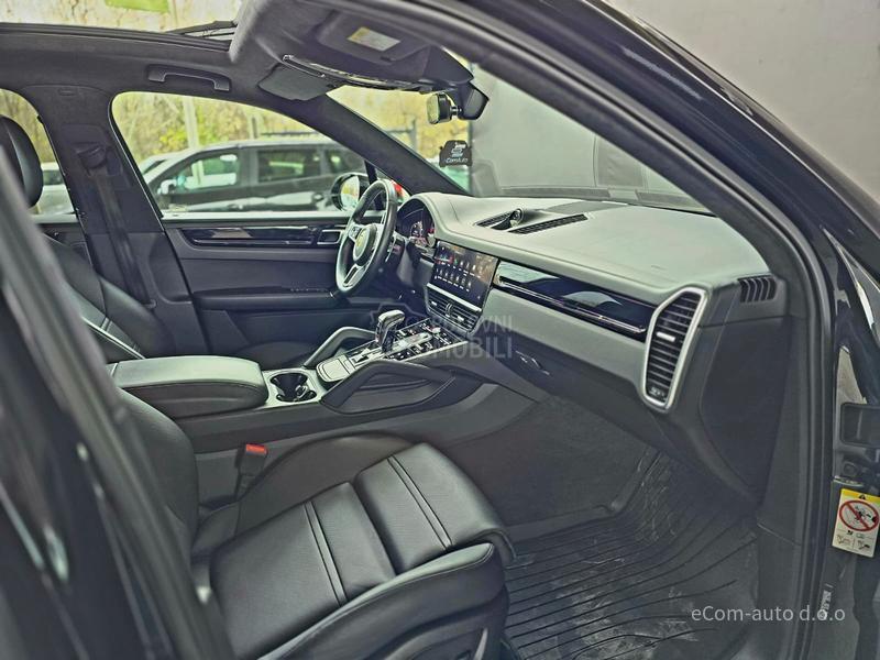 Porsche Cayenne 3.0 PLATINUM A/T