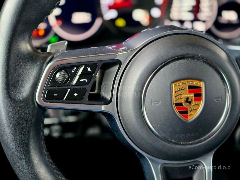 Porsche Cayenne 3.0 PLATINUM A/T