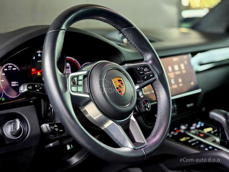 Porsche Cayenne 3.0 PLATINUM A/T