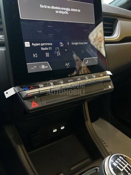 Renault Captur Techno MHEV TCe 140