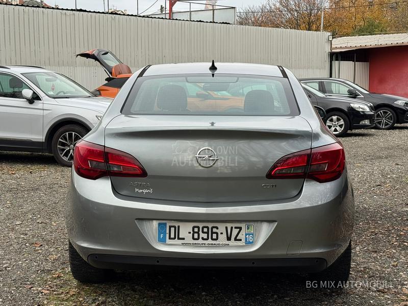 Opel Astra J 1.6 Cdti Cosmo