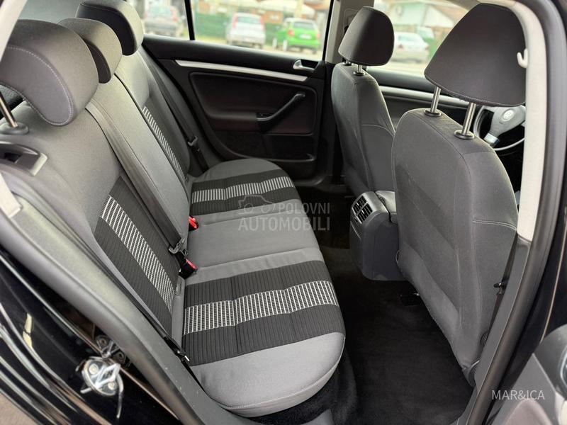 Volkswagen Golf 5 1.6B-TNG BAS D0BAR