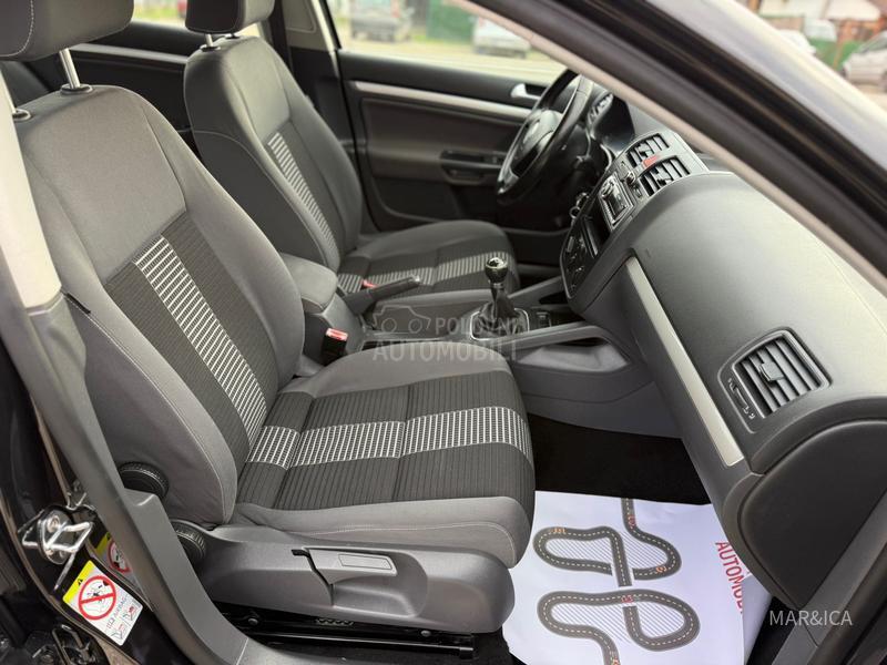 Volkswagen Golf 5 1.6B-TNG BAS D0BAR